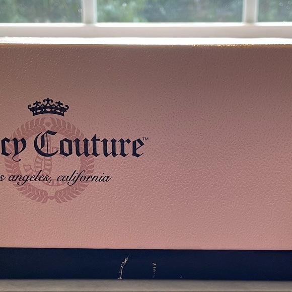 Juicy Couture White Fur Platform Ankle Booties - Picture 7 of 8